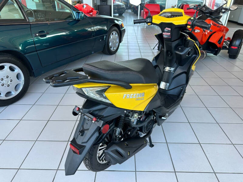 2022 Freedom SCOOTER