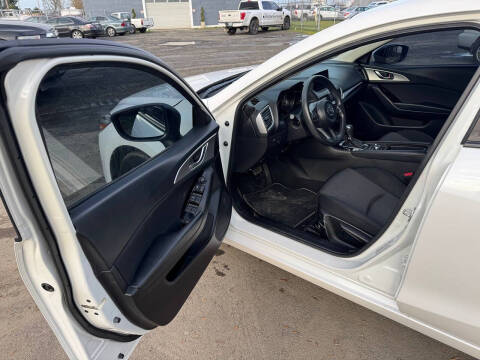 2017 Mazda MAZDA3 Sport