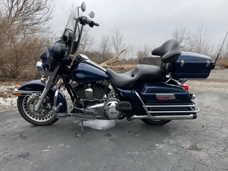 2013 Harley Davidson FLHTC for sale at VILLAGE AUTO MART LLC in Portage IN