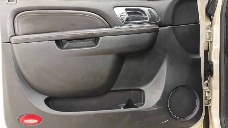 2013 Cadillac Escalade Platinum Edition