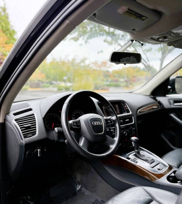 2012 Audi Q5 2.0T quattro Premium