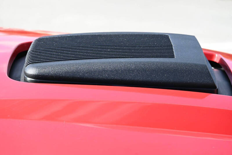 2004 Ford Mustang Mach 1 Premium