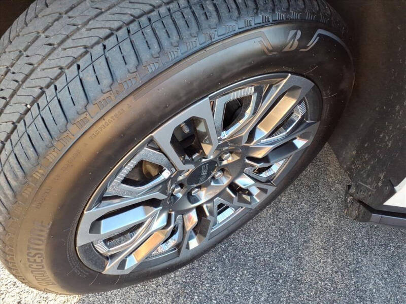 2024 GMC Yukon Denali Ultimate