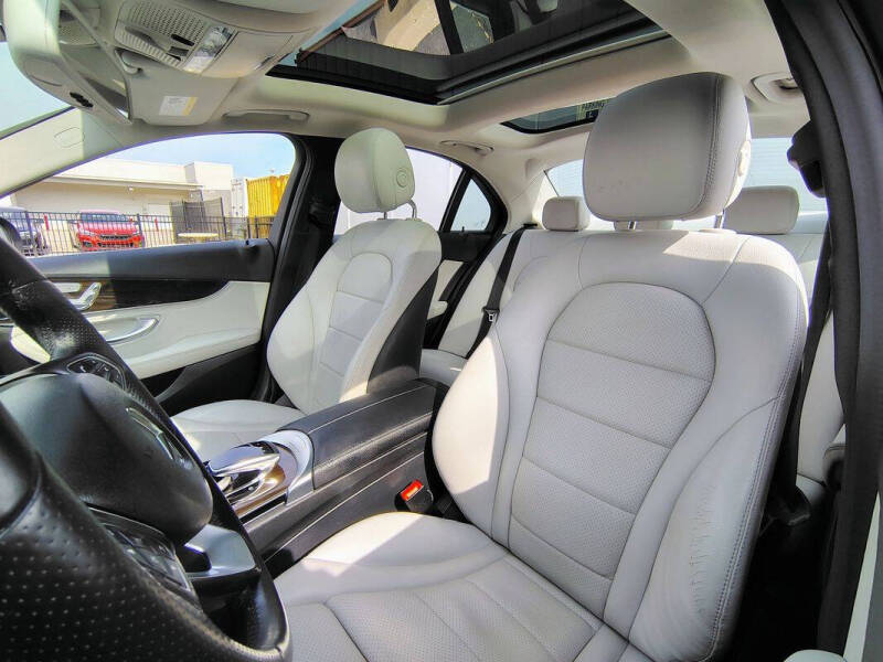 2016 Mercedes-Benz C-Class