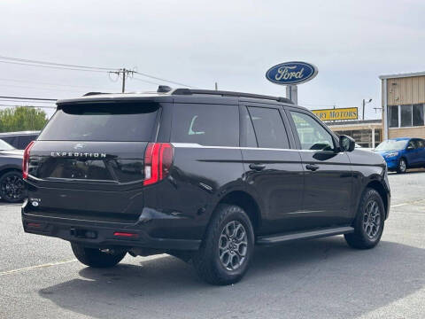 2025 Ford Expedition Active