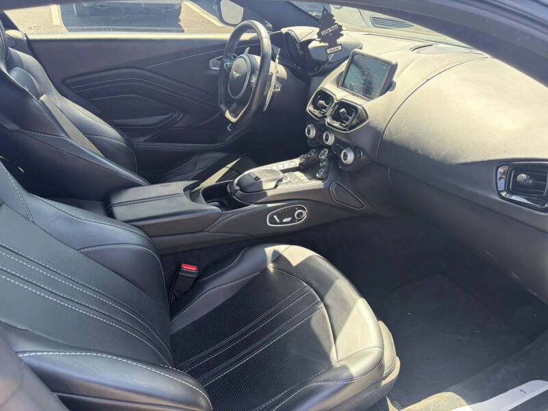 2019 Aston Martin Vantage