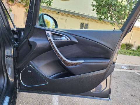 2012 Buick Verano Leather Group