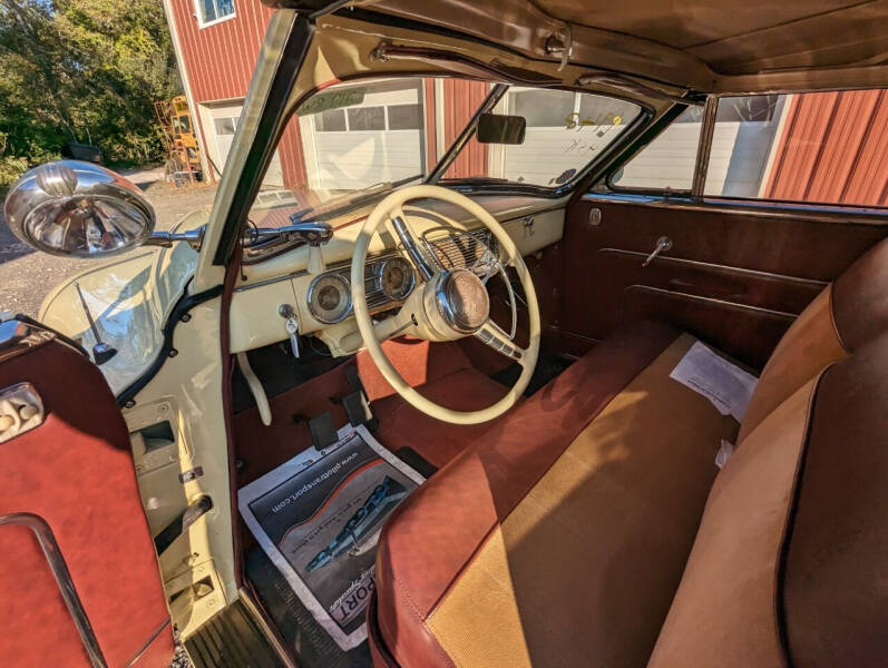 1948 Packard Super Eight Victoria