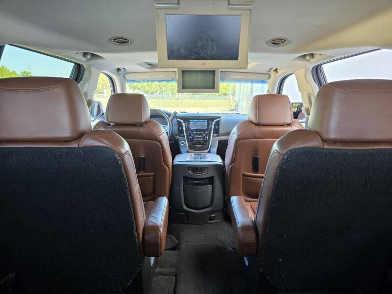 2015 Cadillac Escalade ESV Luxury