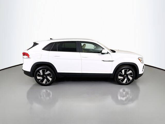 2024 Volkswagen Atlas Cross Sport SE 4Motion