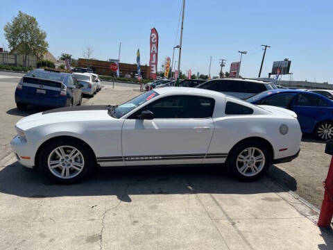 2011 Ford Mustang for sale at LR AUTO INC in Santa Ana CA