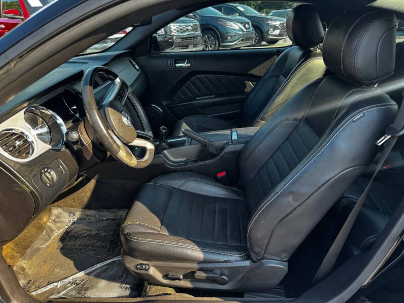 2013 Ford Mustang V6 Premium