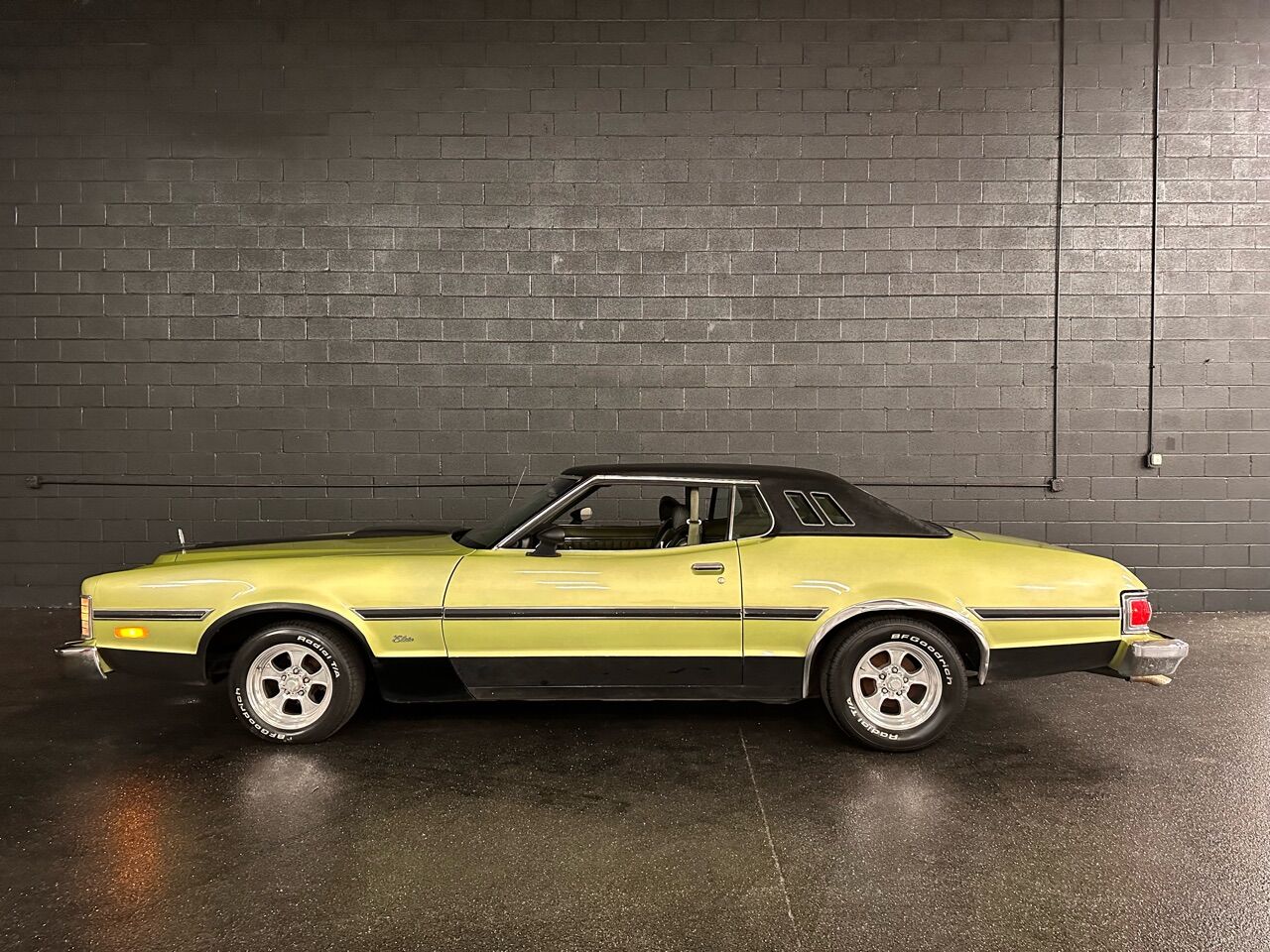 1975 Ford Torino 7