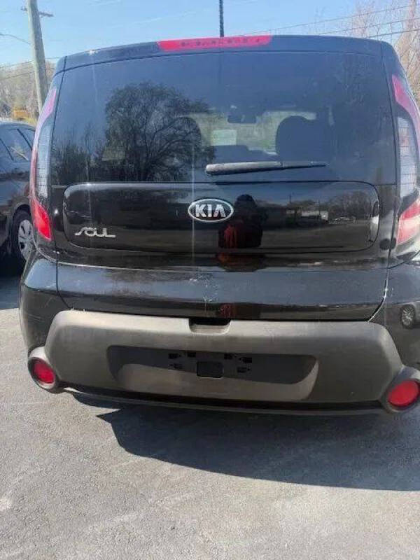 2015 Kia Soul +
