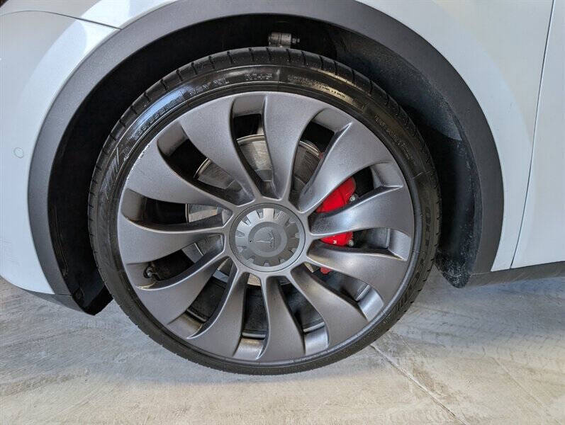2022 Tesla Model Y Performance