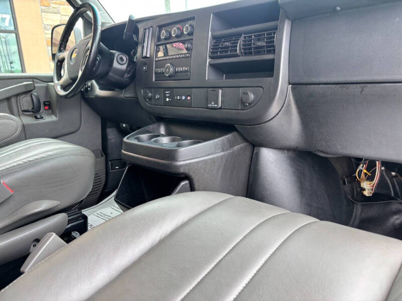2017 Chevrolet Express 2500