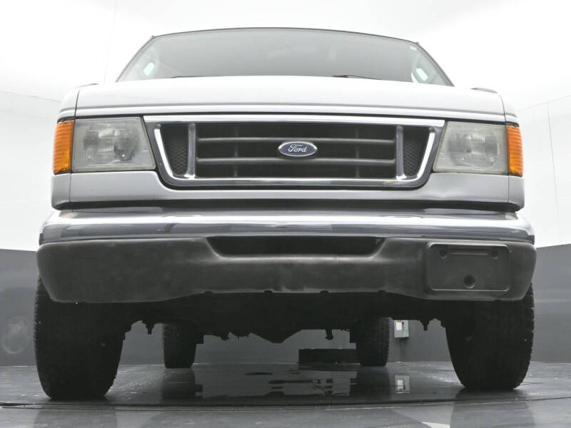2003 Ford E-Series