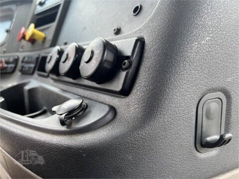 2014 Freightliner Cascadia