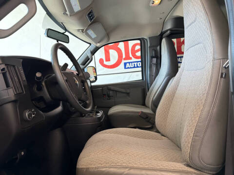 2023 Chevrolet Express LS 3500