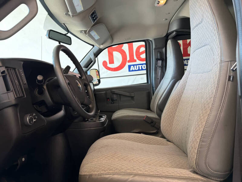 2023 Chevrolet Express LS 3500