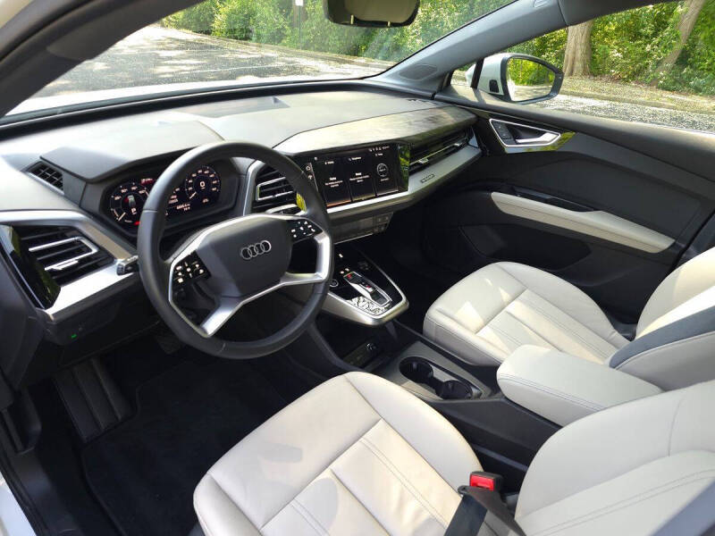 2023 Audi Q4 e-tron quattro Premium 50