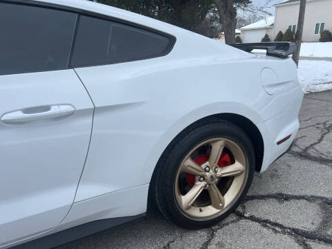 2015 Ford Mustang V6
