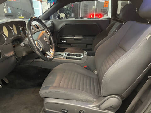 2012 Dodge Challenger SXT