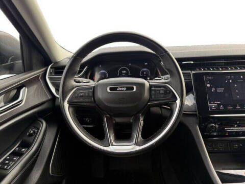 2022 Jeep Grand Cherokee Laredo