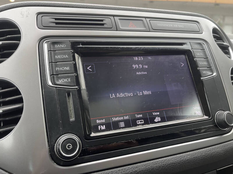 2017 Volkswagen Tiguan 2.0T Wolfsburg Edition