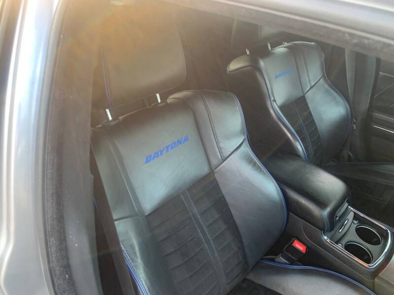 2013 Dodge Charger R/T Plus
