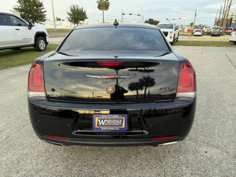 2022 Chrysler 300 S V6