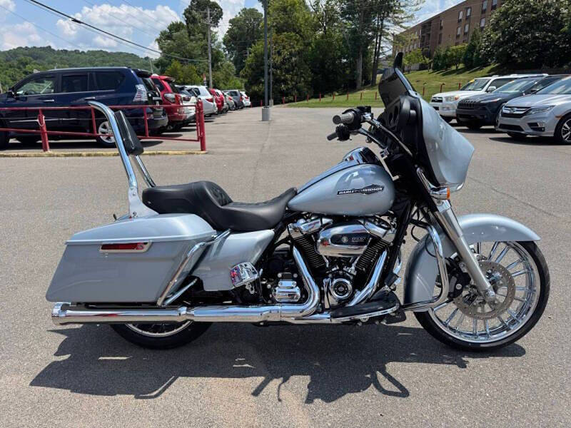 2023 Harley-Davidson Street Glide