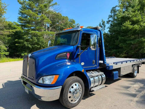 2022 Kenworth T270