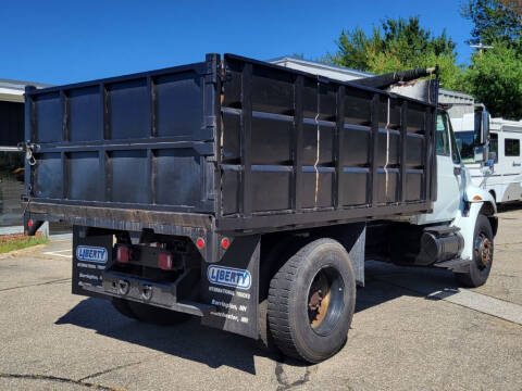 2005 International DuraStar 4400