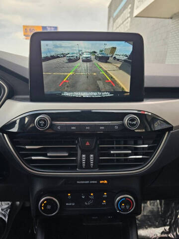 2022 Ford Escape SE