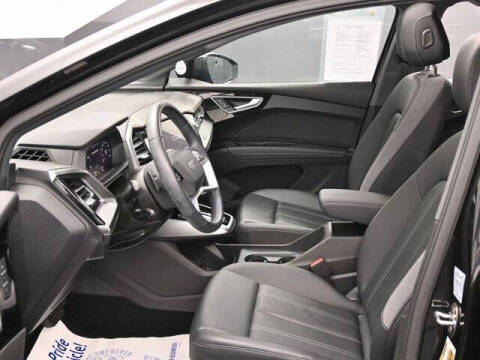 2024 Audi Q4 e-tron quattro Premium 50