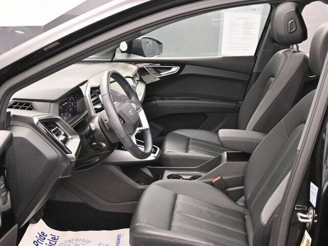 2024 Audi Q4 e-tron quattro Premium 50