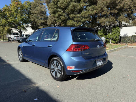 2016 Volkswagen e-Golf SE