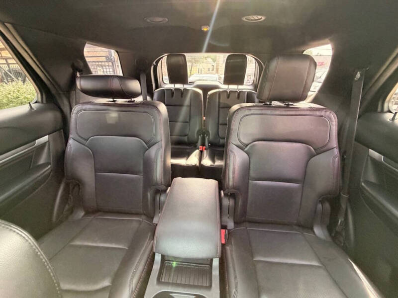 2017 Ford Explorer Sport