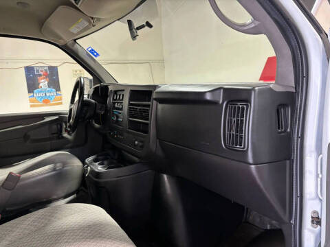 2012 GMC Savana LT 2500