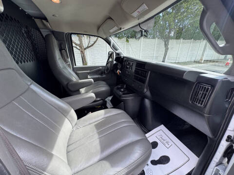 2017 Chevrolet Express 2500