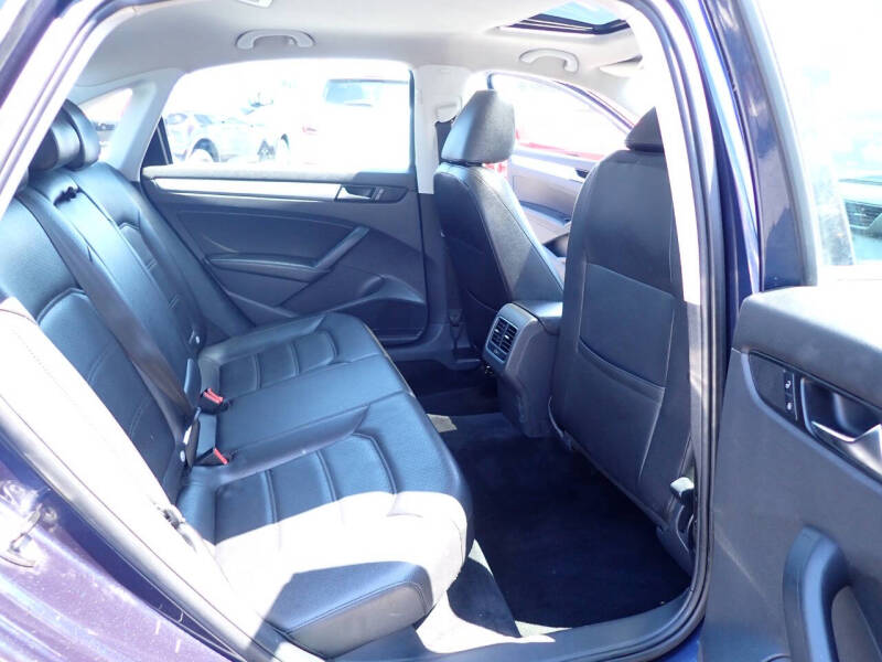 2013 Volkswagen Passat SE