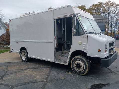 2001 Freightliner MT45 Chassis for sale at Chuckie Bizzarro's Fleetwing Auto in Erie, PA