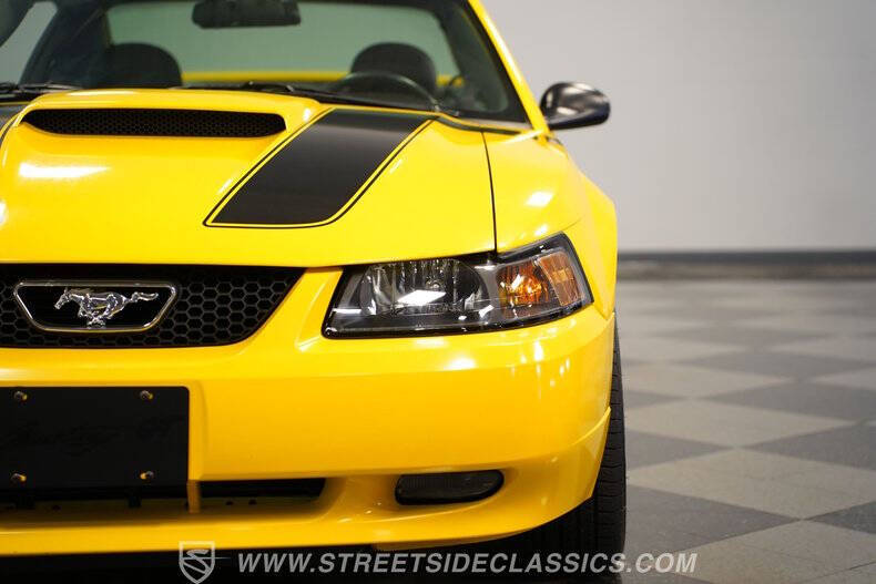 2004 Ford Mustang GT Deluxe