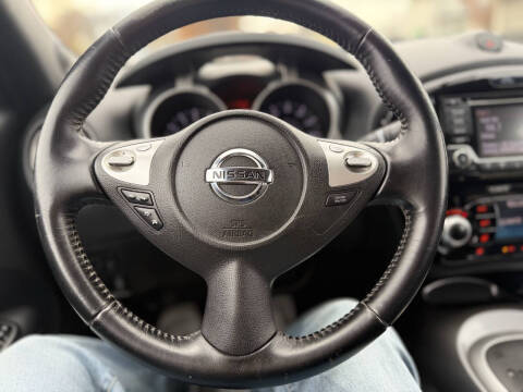 2015 Nissan JUKE SV