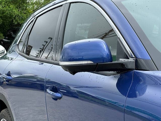 2025 VinFast VF8 Plus