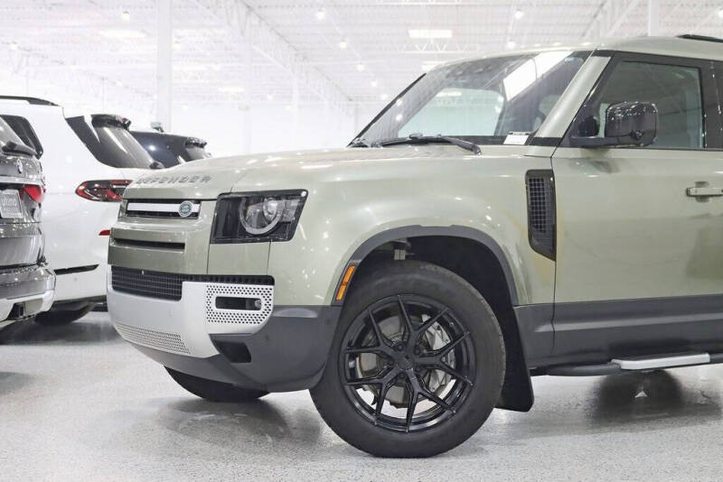 2020 Land Rover Defender 110 SE