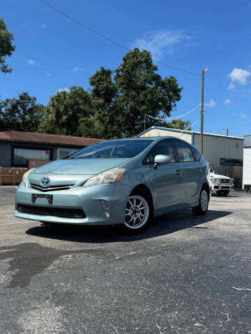 2014 Toyota Prius v Three