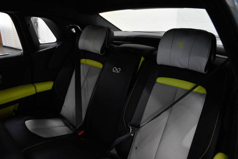 2023 Rolls-Royce Black Badge Ghost