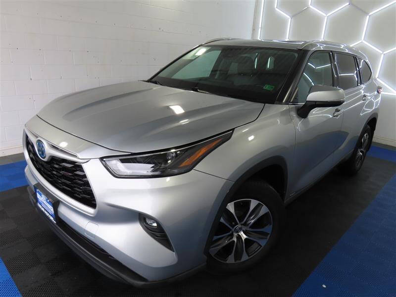 2022 Toyota Highlander Hybrid XLE